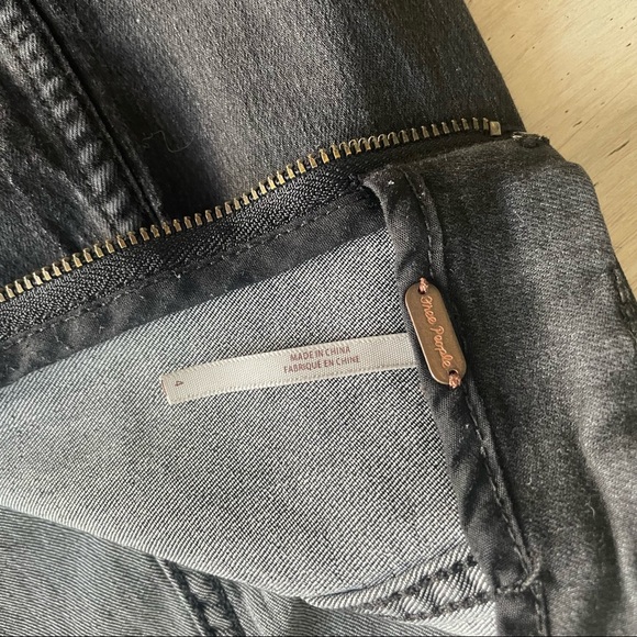 Modern Femme Denim Skirt - Picture 5 of 6